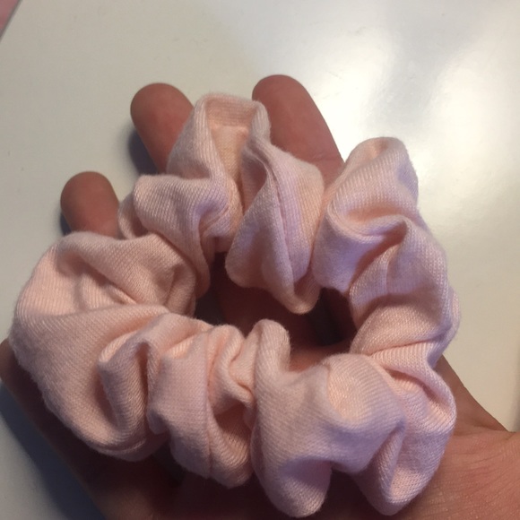 Scrunchie - Picture 3 of 3
